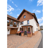 Haus zum Kaufen in Kirchheim 189.000,00 € 205 m²