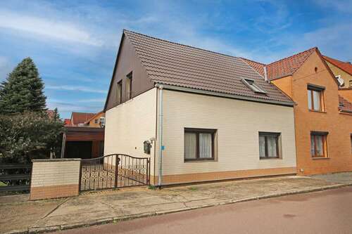 Foto - Haus zum Kaufen in Zscherndorf 75.000,00 € 124 m²