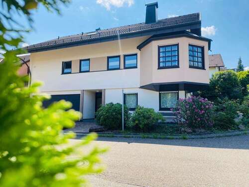 Foto - Haus zum Kaufen in Straubenhardt 695.000,00 € 198.55 m²