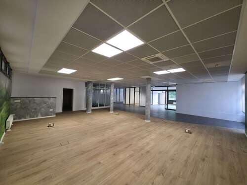 Foto - Spezialgewerbe in Köln 4.020,00 € 402 m²