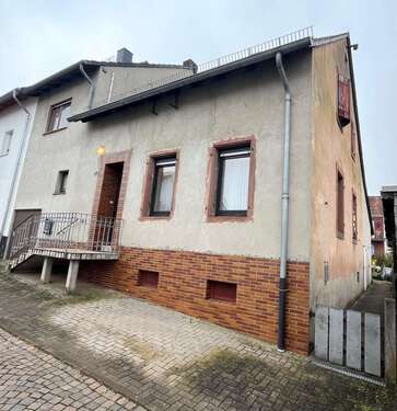 Foto - Haus zum Kaufen in Zweibrücken 99.000,00 € 151 m²
