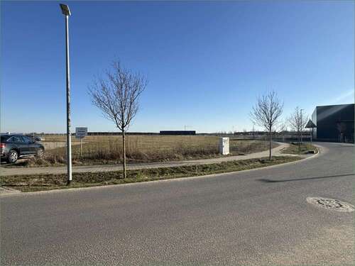 Foto - Grundstück in Strausberg 800.000,00 € 17114 m²