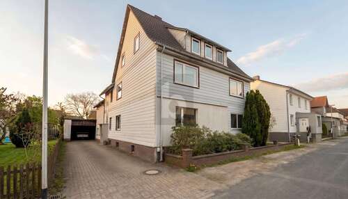 Foto - Haus zum Kaufen in Hattorf am Harz 275.000,00 € 300 m²