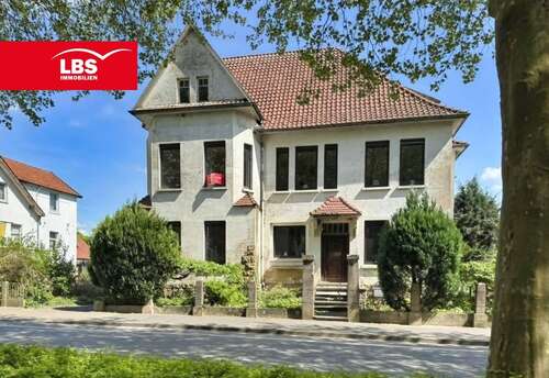 Foto - Haus zum Kaufen in Lemgo 365.000,00 € 241.42 m²