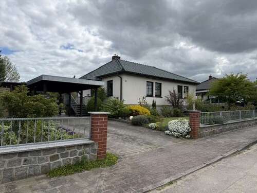 Foto - Haus zum Kaufen in Friedland 239.000,00 € 100 m²