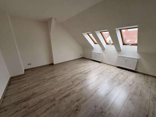 Foto - Wohnung zum Mieten in Zwickau 370,00 € 51.85 m²