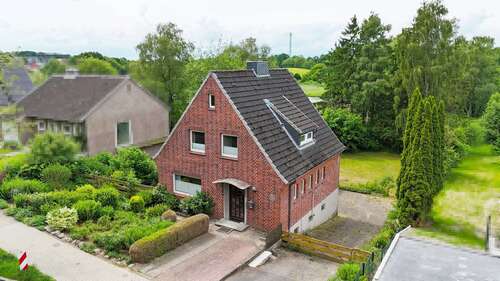Foto - Haus zum Kaufen in Ahrensbök 250.000,00 € 87 m²
