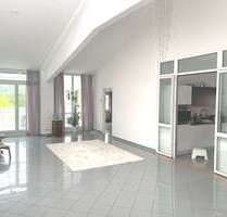 Halle in Holzkirchen 2.449.000,00 € 1000 m²