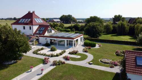 Foto - Haus zum Kaufen in Salzkotten 3.690.000,00 € 430 m²