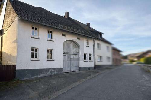 Foto - Haus zum Kaufen in Marsberg 195.000,00 € 175 m²