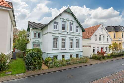 Foto - Haus zum Kaufen in Oldenburg 745.000,00 € 243 m²