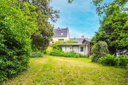 Foto - Grundstück zu verkaufen in Limbach-Oberfrohna 196.000,00 € 1400 m²