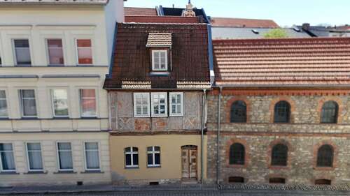 Foto - Haus zum Kaufen in Aschersleben 67.000,00 € 70 m²