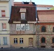 Haus zum Kaufen in Aschersleben 67.000,00 € 70 m²