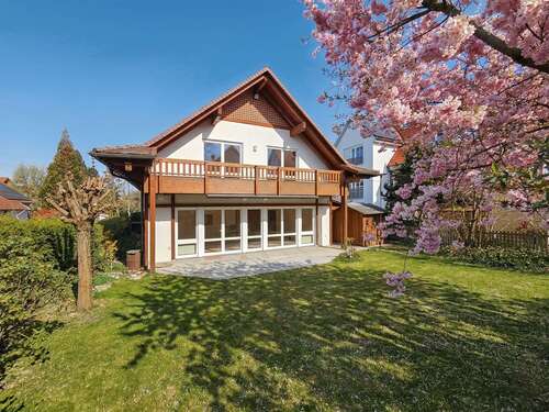 Foto - Haus zum Kaufen in Ditzingen 939.000,00 € 227 m²