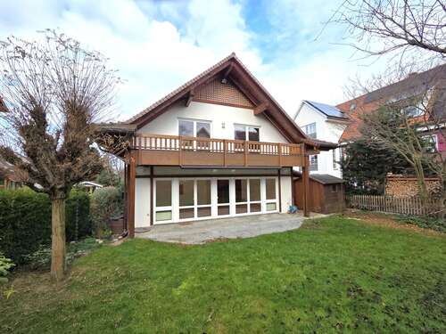 Foto - Haus zum Kaufen in Ditzingen 990.000,00 € 227 m²