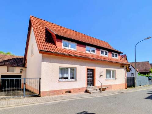 Foto - Haus zum Kaufen in Münchweiler 172.000,00 € 141.31 m²