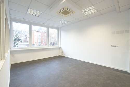 Foto - Büro in Wiesbaden 2.150,00 € 215 m²