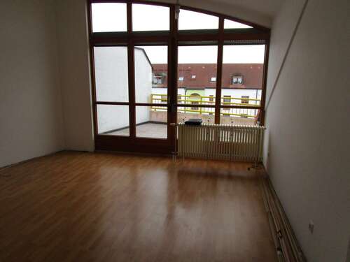 Foto - Wohnung zum Mieten in Waldheim 463,00 € 83 m²