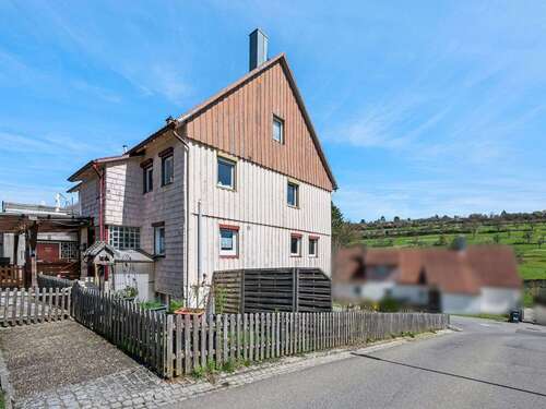Foto - Haus zum Kaufen in Egenhausen 265.000,00 € 279 m²