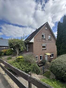Foto - Haus zum Kaufen in Heide 360.000,00 € 169.99 m²