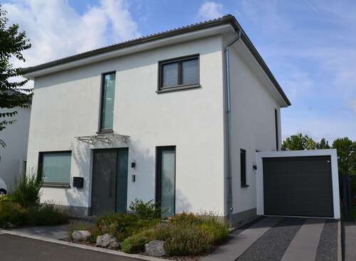 Foto - Haus zum Kaufen in Euskirchen-Stozheim 695.000,00 € 158 m²