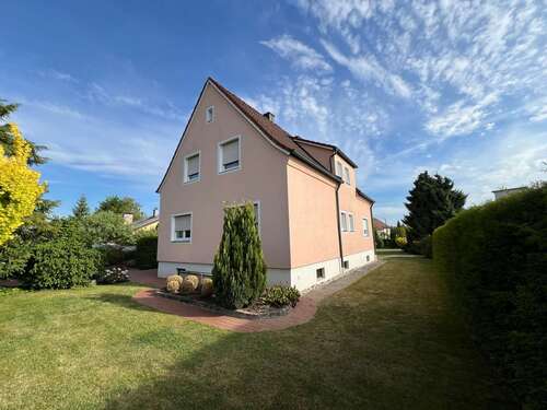 Foto - Haus zum Kaufen in Schwandorf 350.000,00 € 158 m²