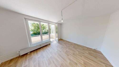 Foto - Wohnung zum Mieten in Chemnitz 380,00 € 62.81 m²