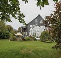 Haus zum Kaufen in Wiehl 336.000,00 € 235 m²