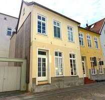 Büro in Güstrow 320,00 € 32 m² - 320,00 EUR Kaltmiete, ca.  32,00 m² in Güstrow (PLZ: 18273)