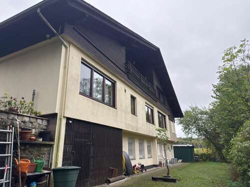 Foto - Haus zum Kaufen in Weinbach 380.000,00 € 331 m²