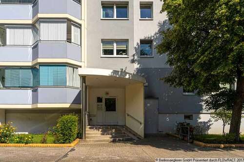 Foto - Wohnung zum Kaufen in Berlin, Hohenschönhausen 97.000,00 € 32.46 m²