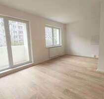 Wohnung zum Mieten in Halle 450,00 € 59 m²