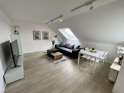 Foto - Wohnung zum Mieten in Großbettlingen 900,00 € 57 m²