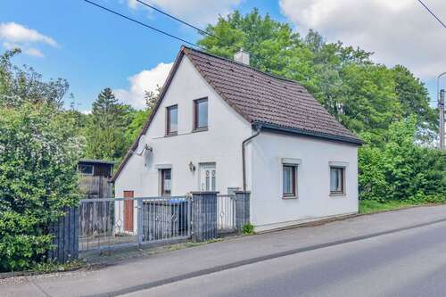 Foto - Haus zum Kaufen in Solingen 185.000,00 € 115.68 m²