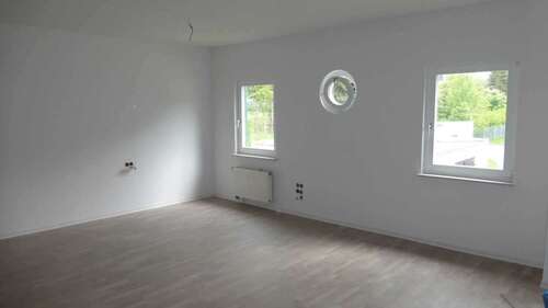 Foto - Wohnung zum Mieten in Oelsnitz 550,00 € 106 m²