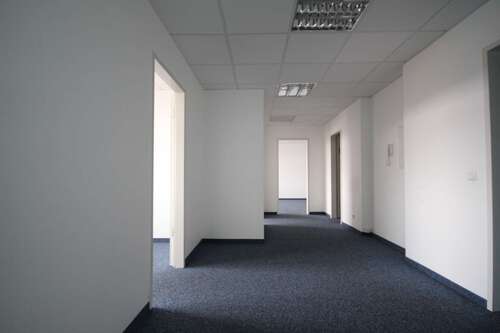 Foto - Büro in Hürth 725,00 € 77 m² - 725,00&nbsp;EUR Kaltmiete, ca.&nbsp; 77,00&nbsp;m&sup2;