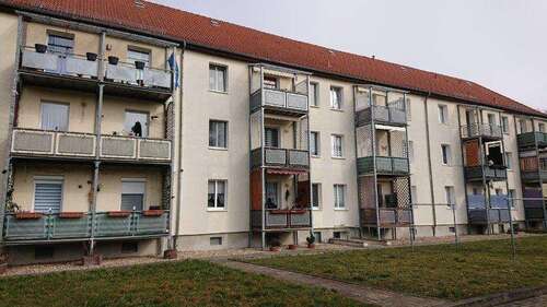 Foto - Wohnung zum Mieten in Bad Dürrenberg 420,00 € 67.66 m²