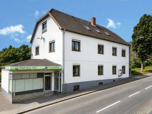 Foto - Haus zum Kaufen in Kalletal 285.000,00 € 286 m²