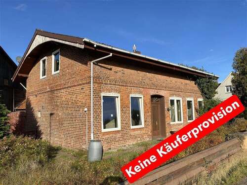 Foto - Haus zum Kaufen in Breitenfelde , Kr Hzgt Lauenb 239.000,00 € 135 m²