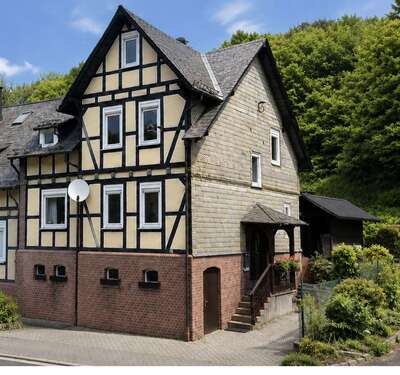 Foto - Haus zum Kaufen in Bad Laasphe 199.000,00 € 140 m²