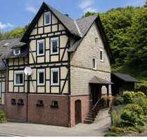 Haus zum Kaufen in Bad Laasphe 199.000,00 € 140 m²