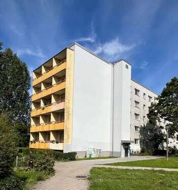 Foto - Wohnung zum Mieten in Brandenburg an der Havel 182,72 € 28.11 m²