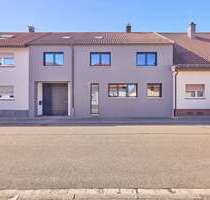 Haus zum Kaufen in Graben-Neudorf 799.000,00 € 224.33 m²