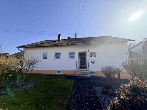 Foto - Haus zum Kaufen in Ernsgaden 395.000,00 € 110 m²