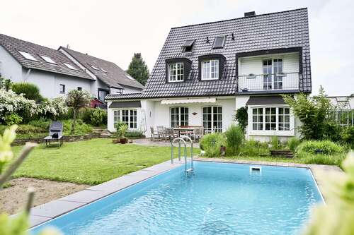 Foto - Haus zum Kaufen in Bonn 1.150.000,00 € 220 m²