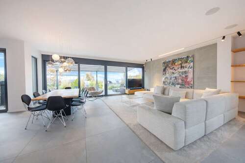 Foto - Haus zum Mieten in Bad Vilbel 7.900,00 € 348 m²