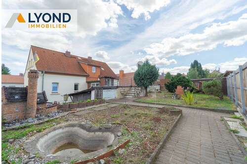 Foto - Haus zum Kaufen in Hecklingen 49.900,00 € 170 m²