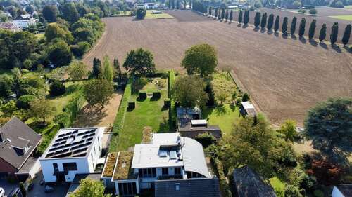 Foto - Haus zum Kaufen in Meerbusch 919.000,00 € 183 m²