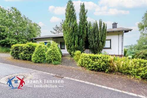 Foto - Haus zum Kaufen in Feusdorf 209.000,00 € 136 m²